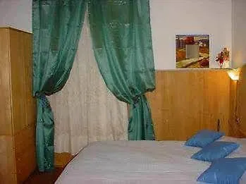 Brustolon Hotel 2*